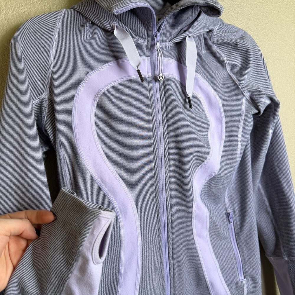 Lululemon Stride Jacket (Rare Discontinued Style) – Size 4 - Picture 2 of 6